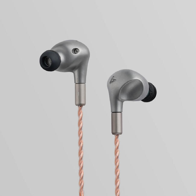 Astell&Kern LUNA i VIRTUOSO - dwa oblicza dźwiękowej perfekcji