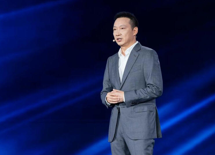 HONOR MagicOS 10 - samodoskonalący się system operacyjny AI