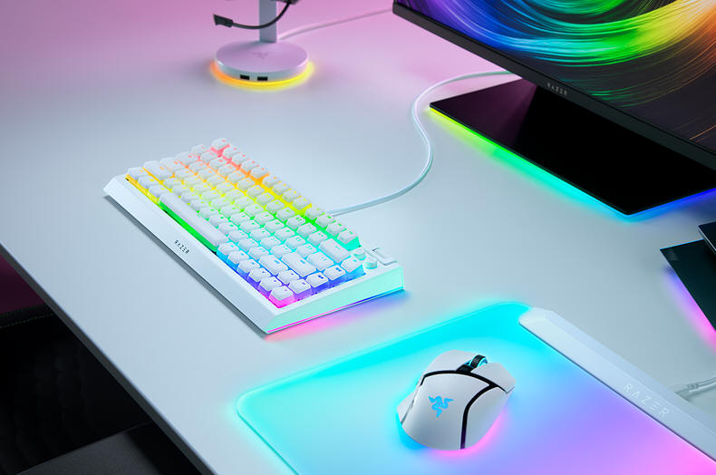 Razer – w pełni konfigurowalny BlackWidow V4 75% Barebones