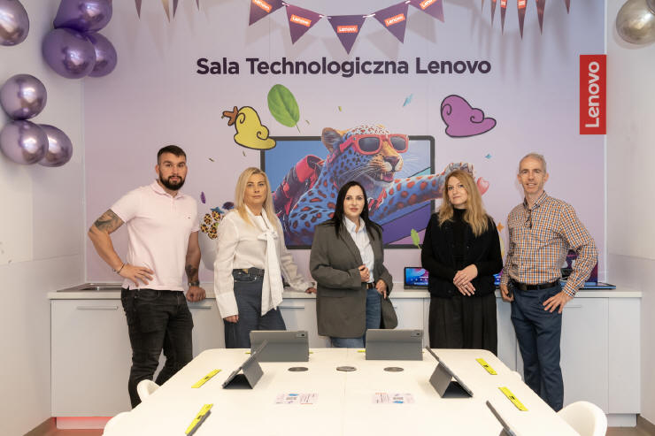 Lenovo i Fikołki edukują i wzmacniają świadomość cyfrową dzieci
