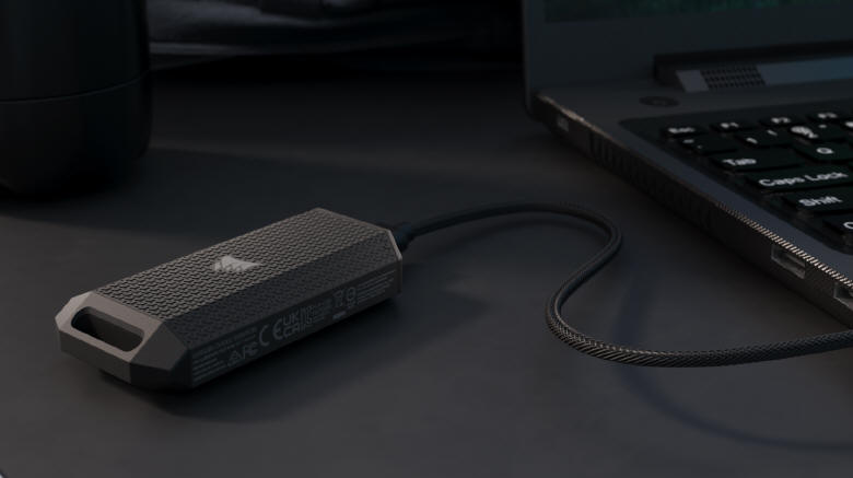 CORSAIR AIR SSD EX400U SURVIVOR USB4