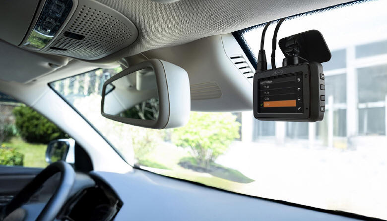 Mio MiVue 802W Pro – kamera z zasilaczem trybu parkingowego