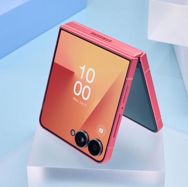 Galaxy Z Flip7 - moc AI nowym wywietlaczem FlexWindow