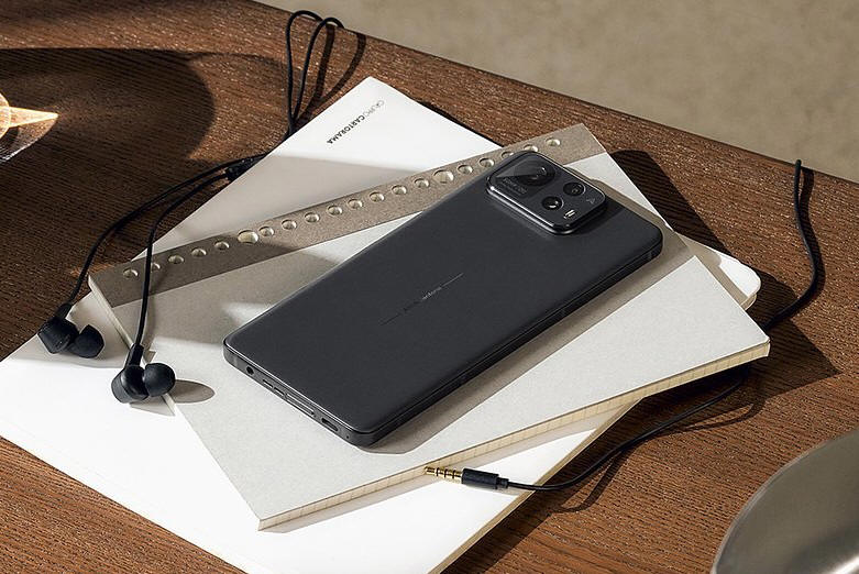 ASUS Zenfone 12 Ultra – nowa definicja smartfona