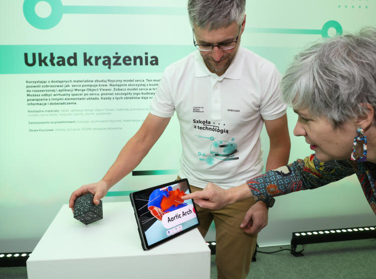 Samsung ORBIUM – zestaw edukacyjny dla szkół