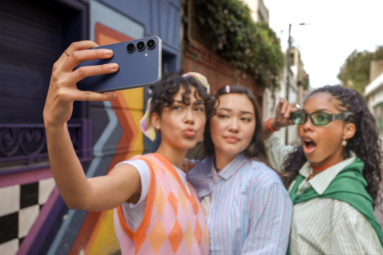 Wejdź w erę Galaxy AI z nowym smartfonem Galaxy S25 FE