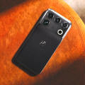 Motorola-signature-27-z-procesorem-Snapdragon-8-Elite-Extreme-Gen-6
