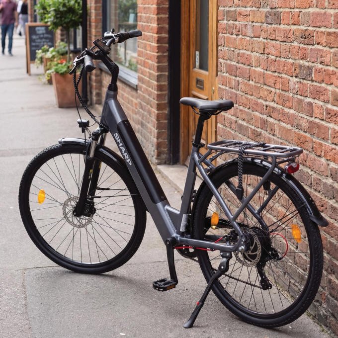 Sharp rozpoczyna sezon 2026 z now� flot� e-bike’�w