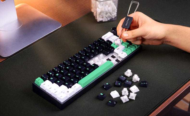 Razer Reclusa Mini 65% z magnetycznymi przełącznikami