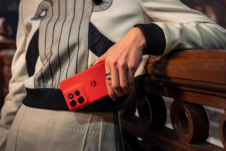 Rusza sprzeda� smartfona motorola edge 60 neo