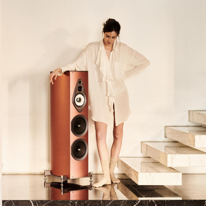 Sonus faber rozszerza ofert� o trzy nowe wyko�czenia kolumn...