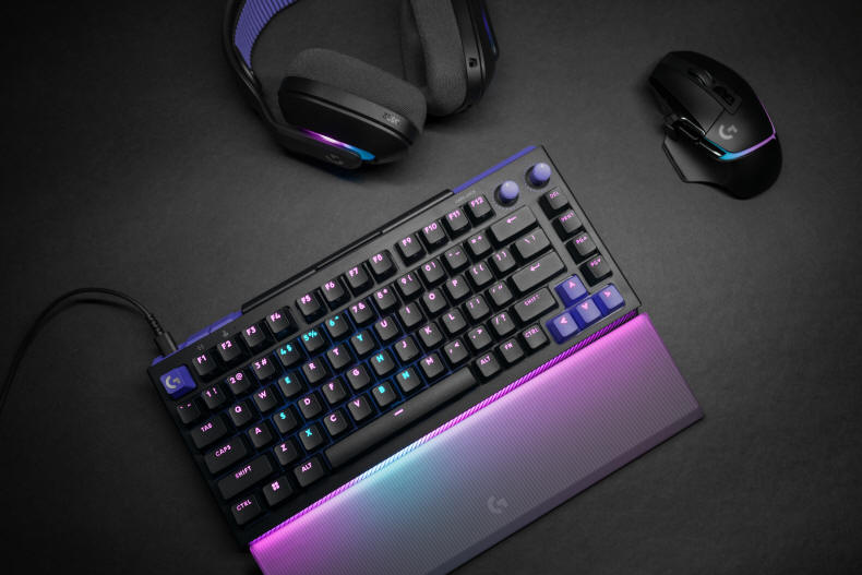 Logitech G og�asza premier� klawiatury gamingowej G512 X