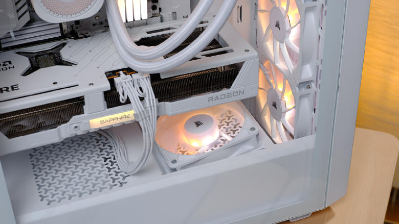 CORSAIR przedstawia obudowę 3200D Mid Tower z technologią Airflow