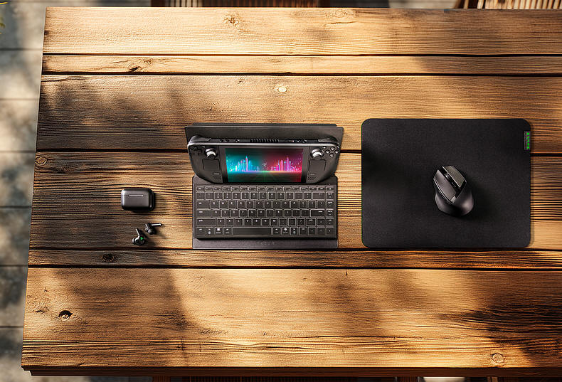 Wielozadaniowe etui Razer Travel Case Folio