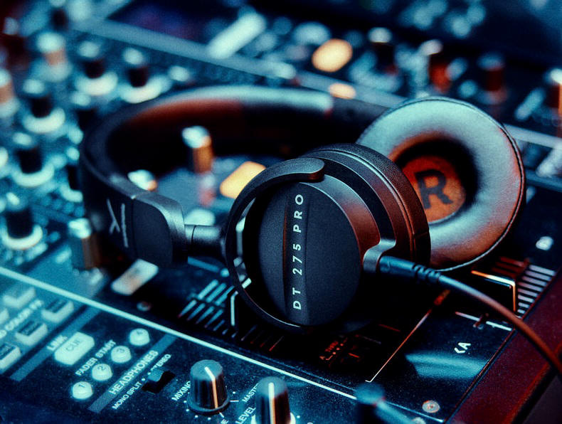 beyerdynamic DT 275 PRO - nowy model słuchawek